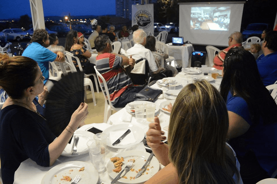 Clube Faixa Branca promove confraternização de final de ano